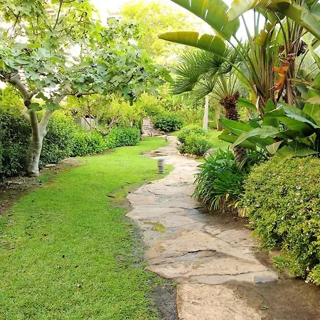 With 2 Bedrooms In With Shared Pool Furnished Terrace And Wifi 300 M From The Beach